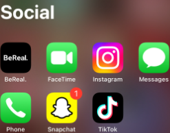 Different social media apps that many teens have