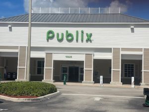 A picture of a Publix.