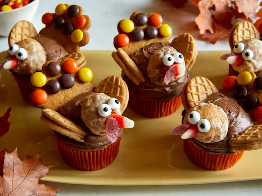 Photo of Thanksgiving Cupcakes.
 Photo credit: Foodnetwork.com
