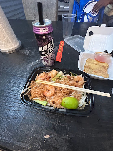 Shrimp Phad Thai, Spring rolls, and Taro bubble Tea